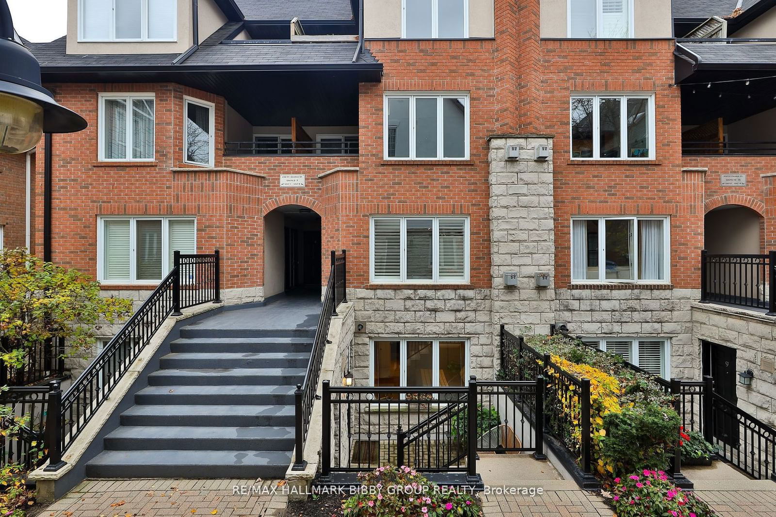 Townhouse for sale at 8-232 St George Street, Toronto, Annex, M5R 2N5 - MLS: C11921410