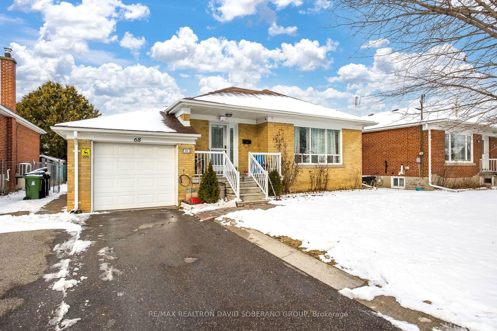 Detached House sold at 68 Acton Avenue, Toronto, Bathurst Manor, M3H 4H1 - MLS: C11921559