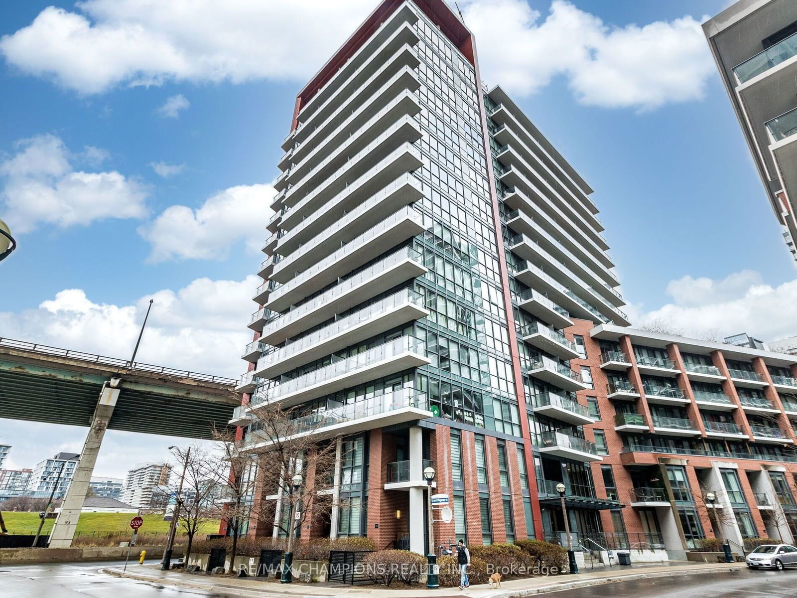 Condo for sale at 502-50 Bruyeres Mews, Toronto, Waterfront Communities C1, M5V 0H8 - MLS: C11921613