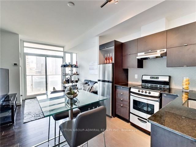 Condo for lease at 208-170 Fort York Boulevard, Toronto, Waterfront Communities C1, M5V 4A1 - MLS: C11921687