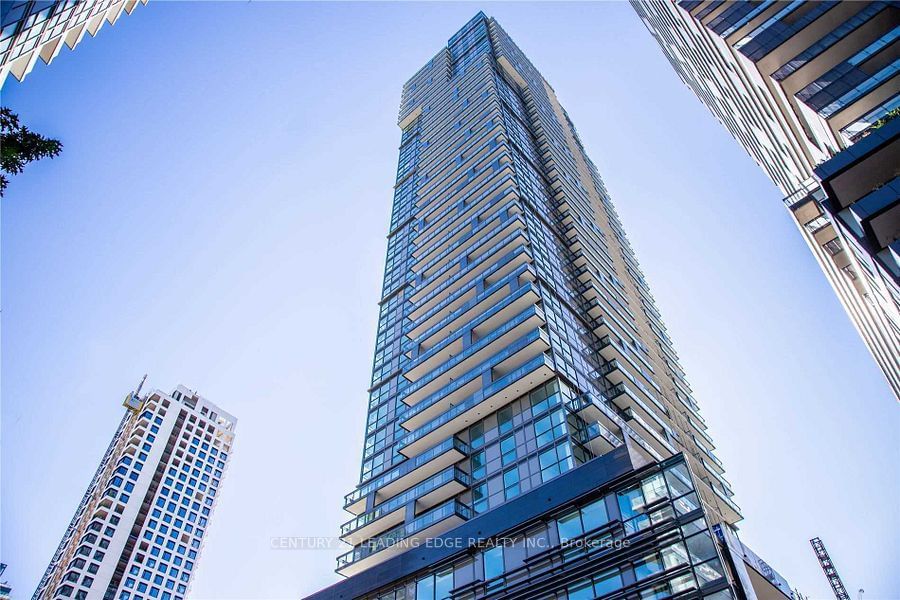 Condo leased at 2210-39 Roehampton Avenue, Toronto, Mount Pleasant West, M4P 1P9 - MLS: C11921899