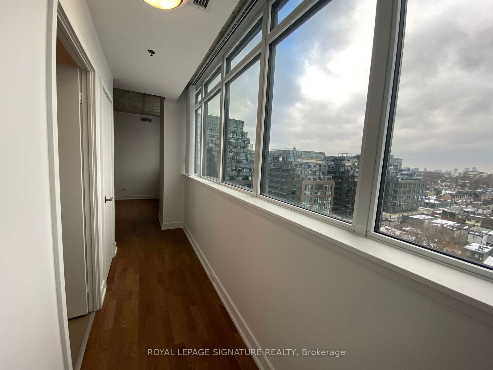 Condo leased at 921-20 Minowan Miikan Lane, Toronto, Little Portugal, M6J 0E5 - MLS: C11921981