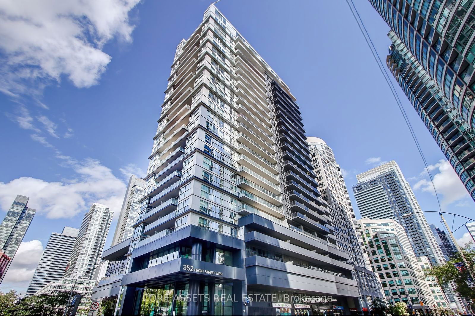 Condo for lease at 315-352 Front Street, Toronto, Waterfront Communities C1, M5V 0K3 - MLS: C11922098