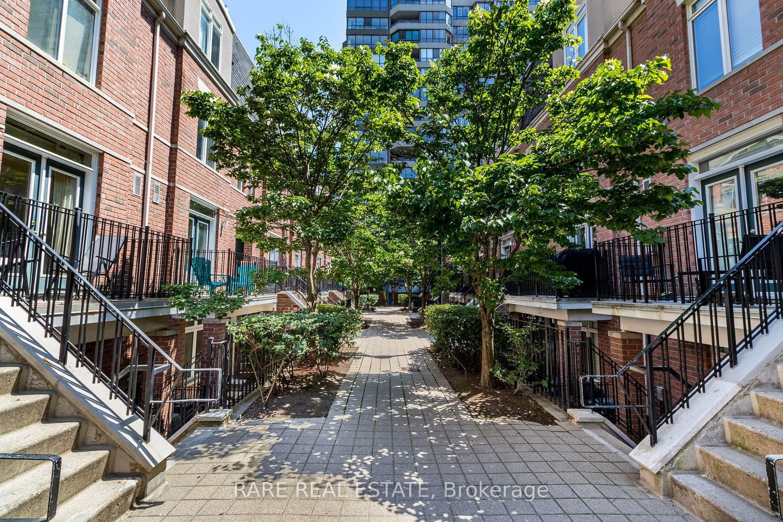 Condo for sale at 144-415 Jarvis Street, Toronto, Cabbagetown-South St. James Town, M4Y 3C1 - MLS: C11922237