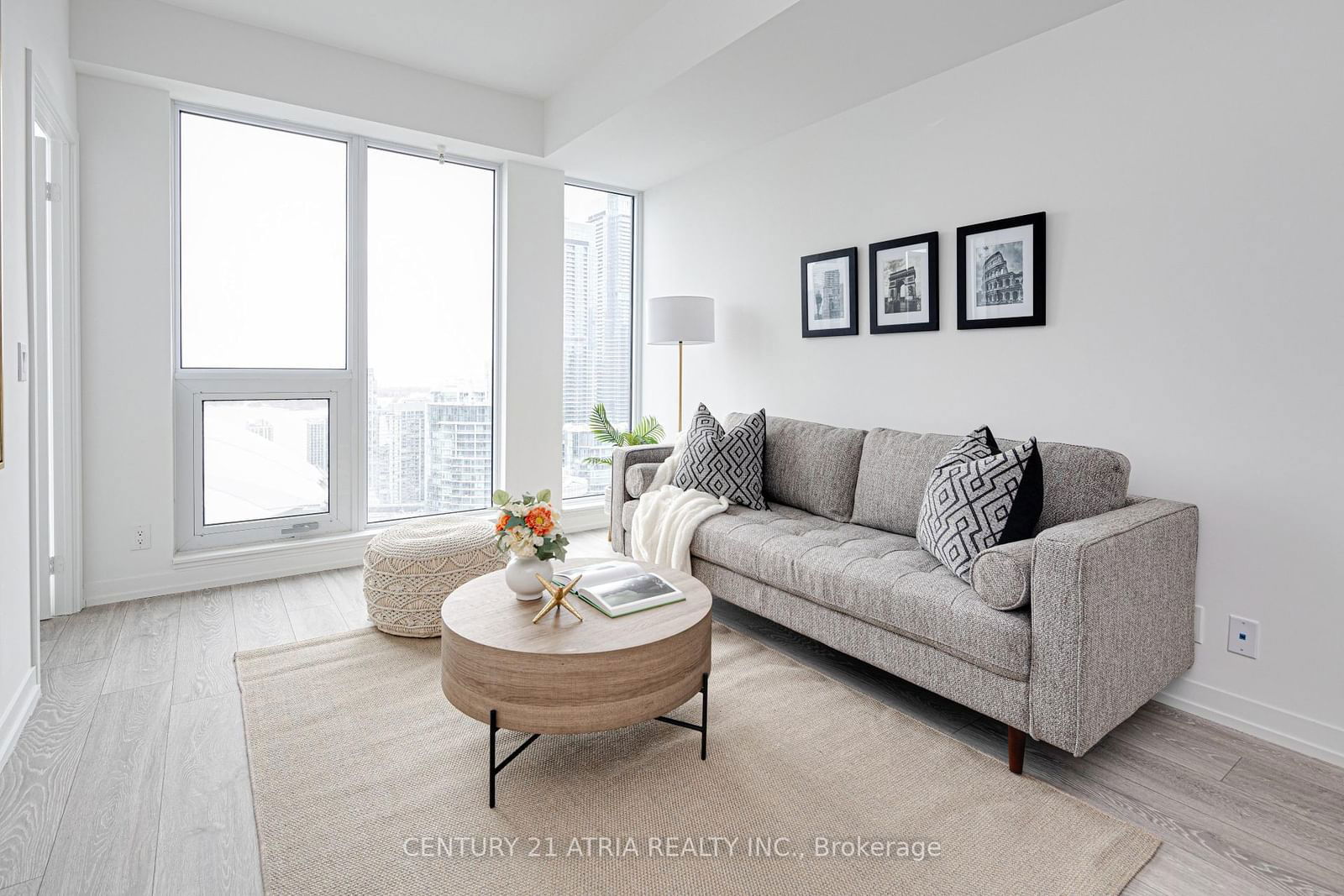 Condo for sale at 3911-55 Mercer Street, Toronto, Waterfront Communities C1, M5V 0W4 - MLS: C11922249