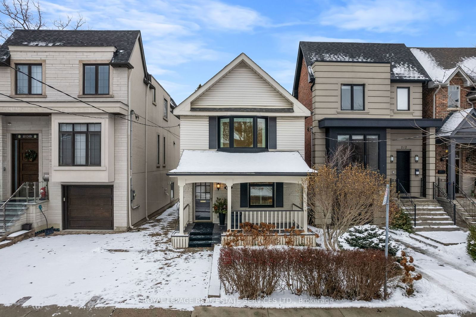 Detached House sold at 208 Glenforest Road, Toronto, Lawrence Park North, M4N 2A2 - MLS: C11922374