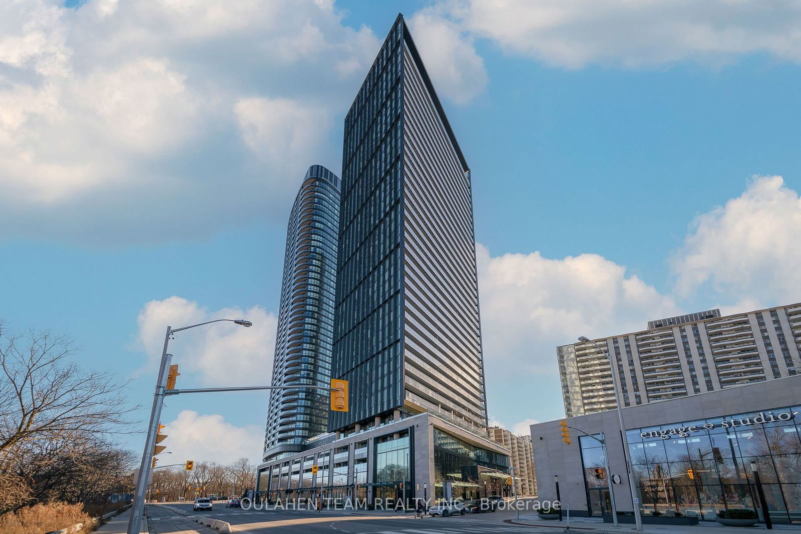 Condo for sale at 1704-575 Bloor Street, Toronto, North St. James Town, M4W 0B2 - MLS: C11922590