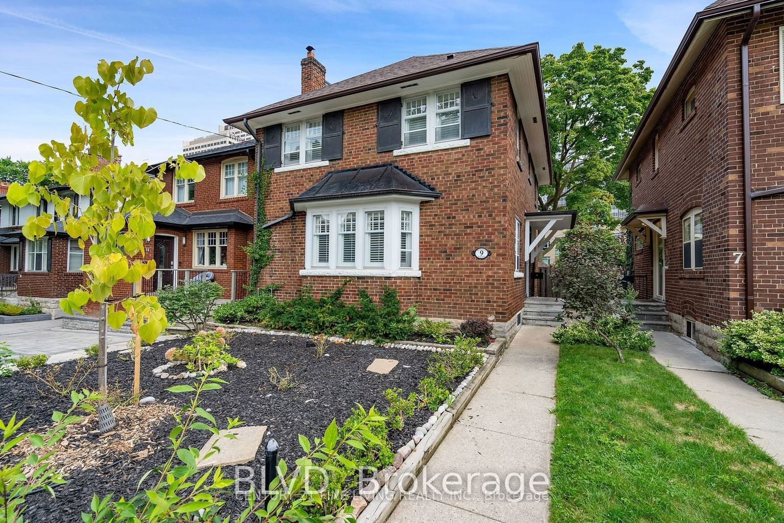 Detached House for lease at 9 Maxwell Avenue, Toronto, Yonge-Eglinton, M5P 2B4 - MLS: C11922698