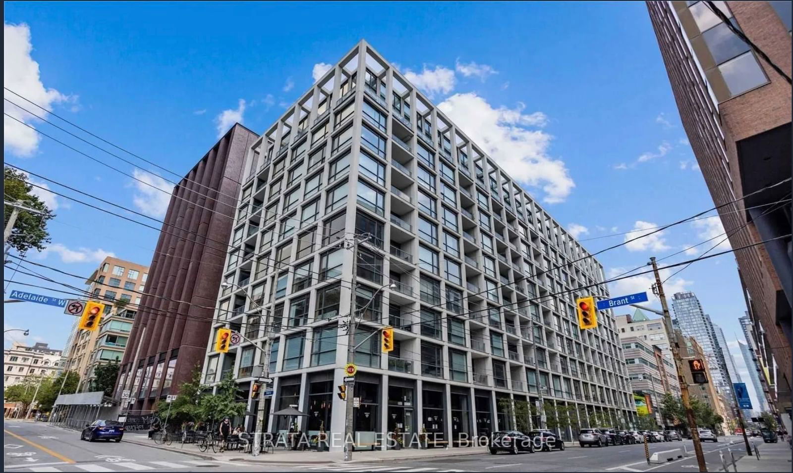 Condo for lease at 411-39 Brant Street, Toronto, Waterfront Communities C1, M5V 2L9 - MLS: C11923134