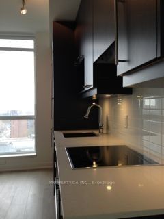 Condo for lease at 1110-30 Nelson Street, Toronto, Waterfront Communities C1, M5V 0H5 - MLS: C11923363