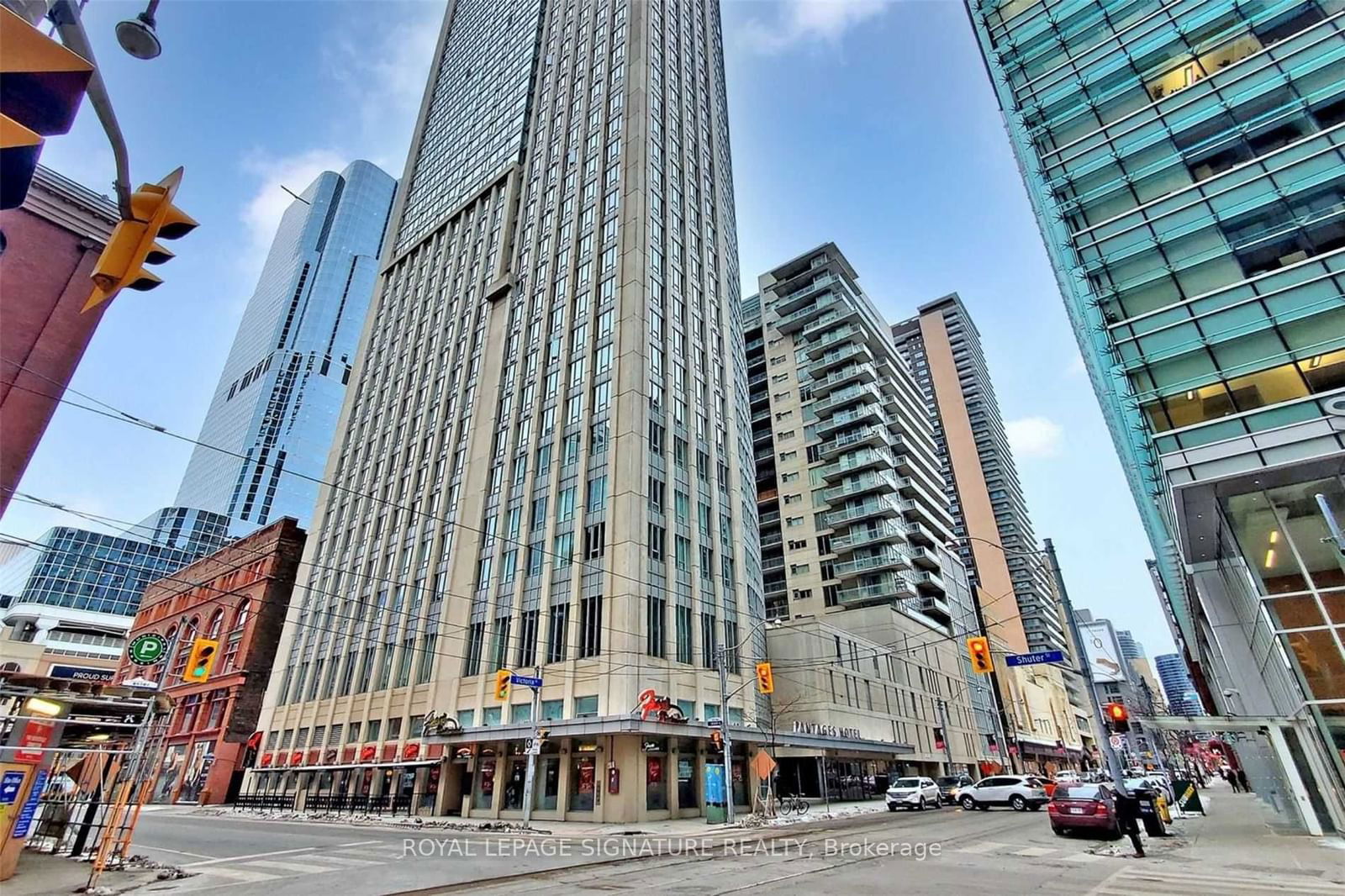 Condo leased at 2112-210 Victoria Street, Toronto, Church-Yonge Corridor, M5B 2R3 - MLS: C11923545