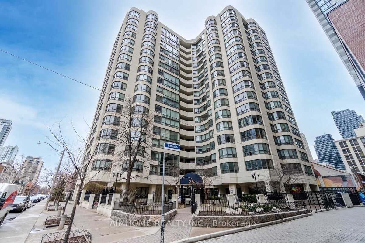 Condo for lease at 812-25 Maitland Street, Toronto, Church-Yonge Corridor, M4Y 2W1 - MLS: C11923694