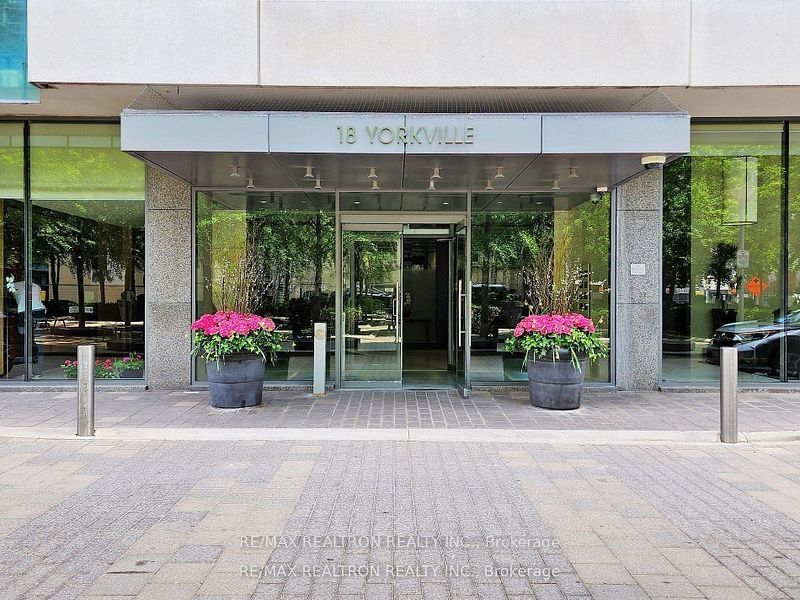 Condo sold at 2504-18 Yorkville Avenue, Toronto, Annex, M4W 3Y8 - MLS: C11924099