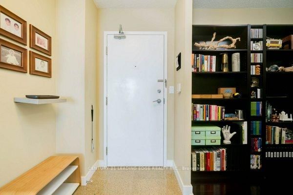 3602 - 397 Front St W, Toronto, M5V 3S1 | Image 2