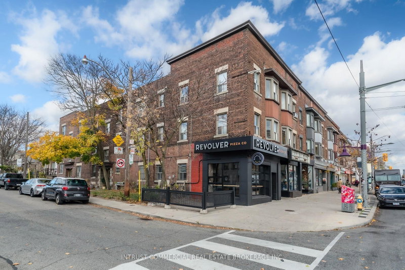 966 St Clair Avenue W, Toronto