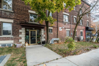 966 St Clair Avenue W — photo 3
