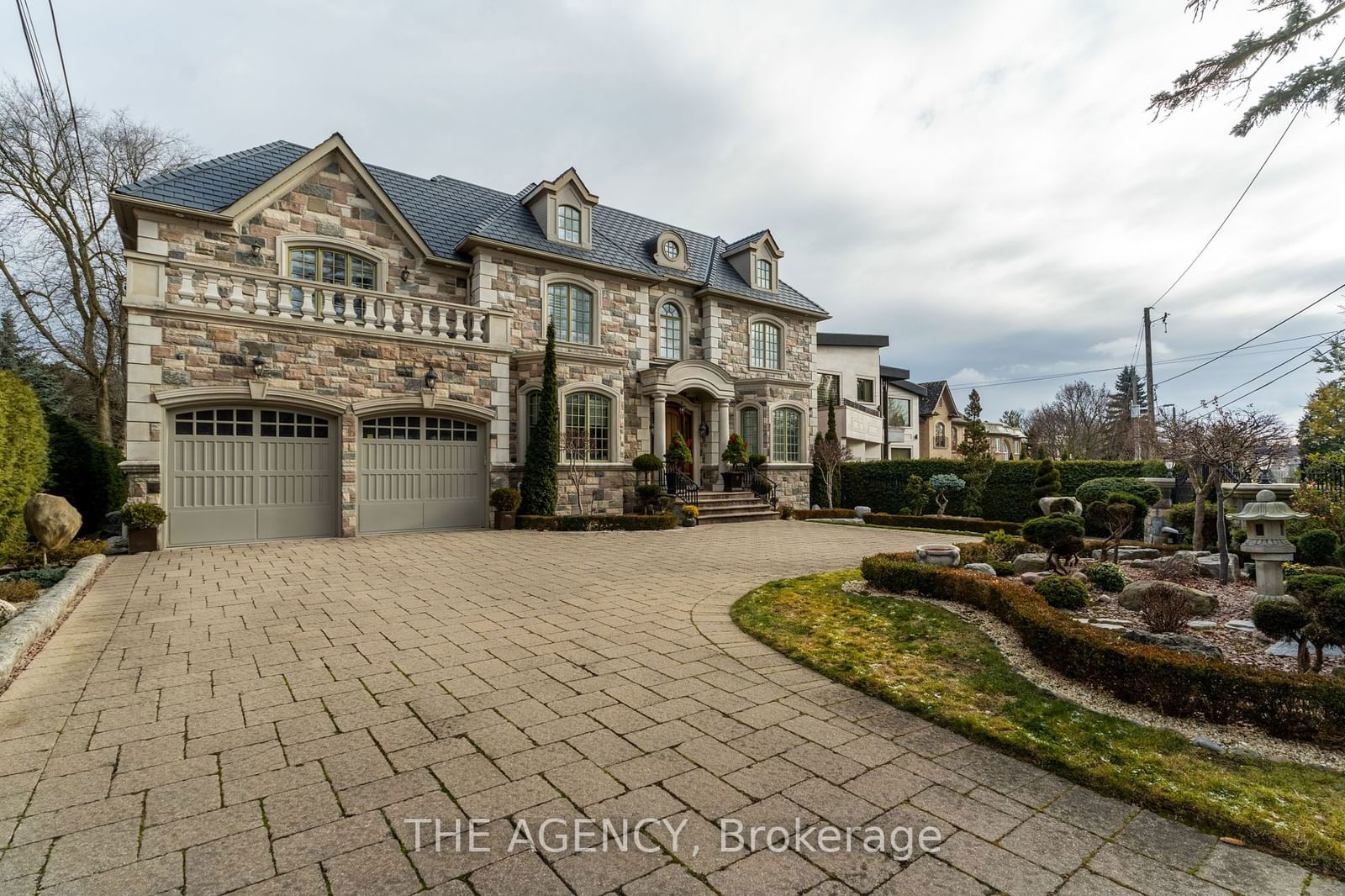 Detached House for sale at 75 Arjay Crescent, Toronto, Bridle Path-Sunnybrook-York Mills, M2L 1C6 - MLS: C11924478