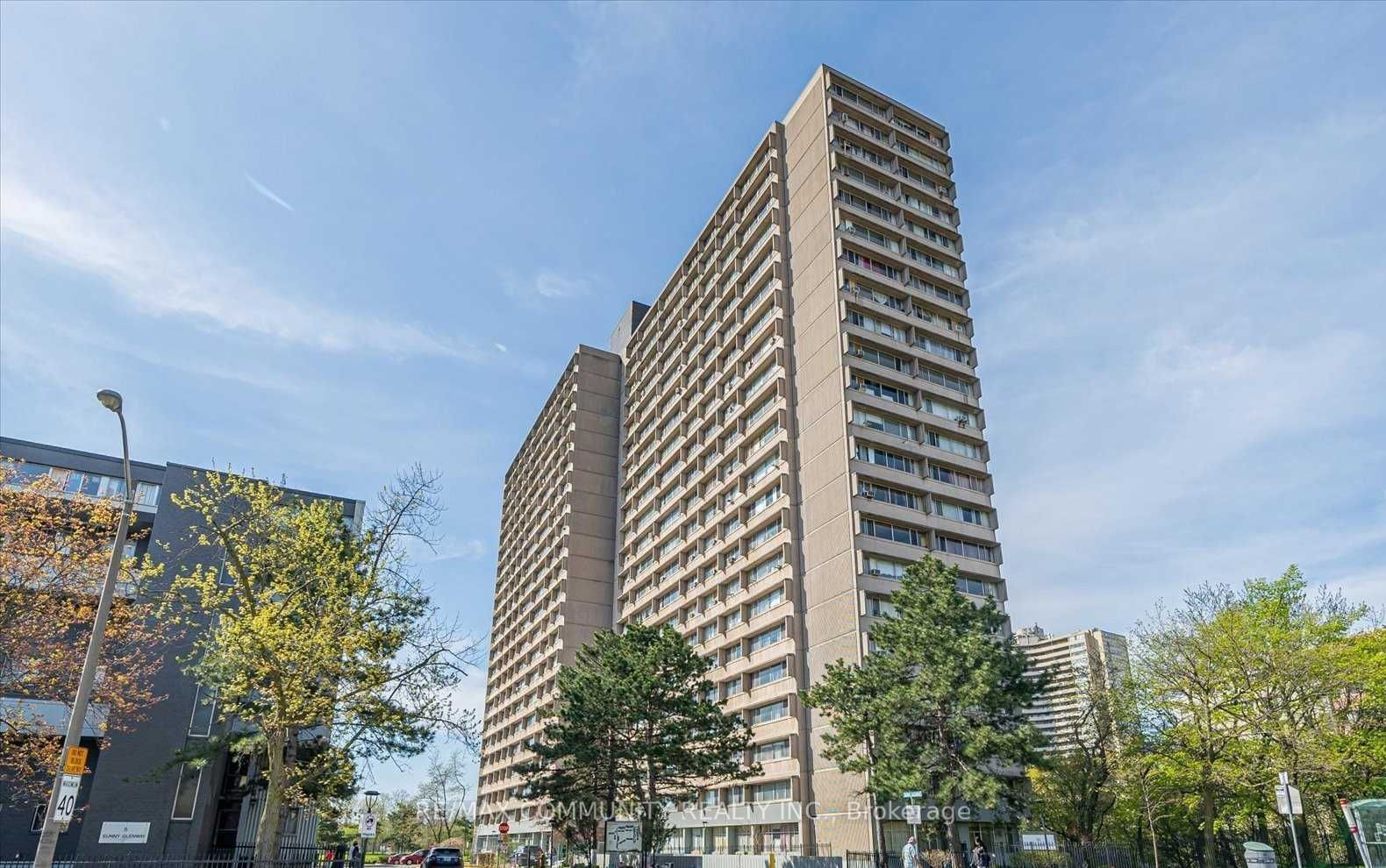 Condo for sale at 904-10 Sunny Glen Way, Toronto, Flemingdon Park, M3C 2Z3 - MLS: C11924757