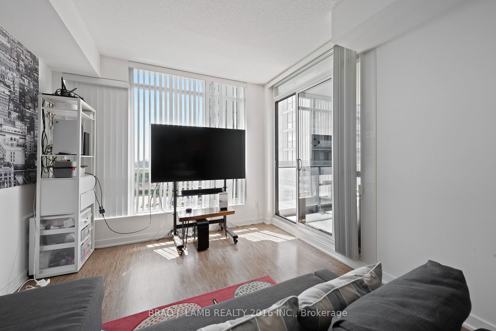 Condo for sale at 2110-33 Singer Court, Toronto, Bayview Village, M2K 0B4 - MLS: C11925335