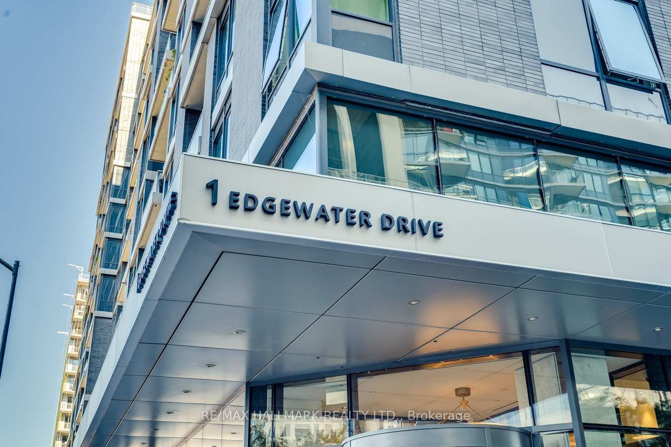 Condo for lease at 617-1 Edgewater Drive, Toronto, Waterfront Communities C8, M5A 0L1 - MLS: C11925353