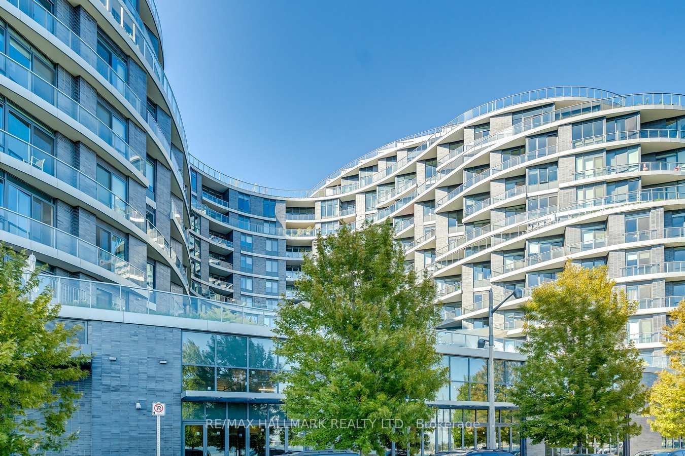 Condo for lease at 617-1 Edgewater Drive, Toronto, Waterfront Communities C8, M5A 0L1 - MLS: C11925353