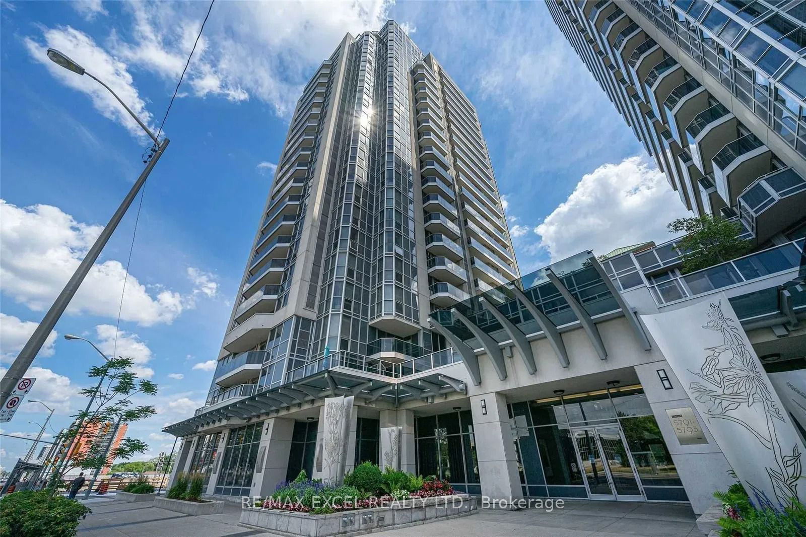 Condo for lease at 1001-5793 Yonge Street, Toronto, Newtonbrook East, M2M 3T9 - MLS: C11925400