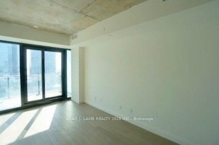 Condo for lease at 2305-224 King Street, Toronto, Waterfront Communities C1, M5V 1H8 - MLS: C11925566