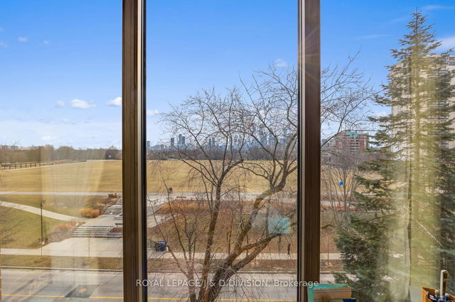501 - 70 Rosehill Avenue