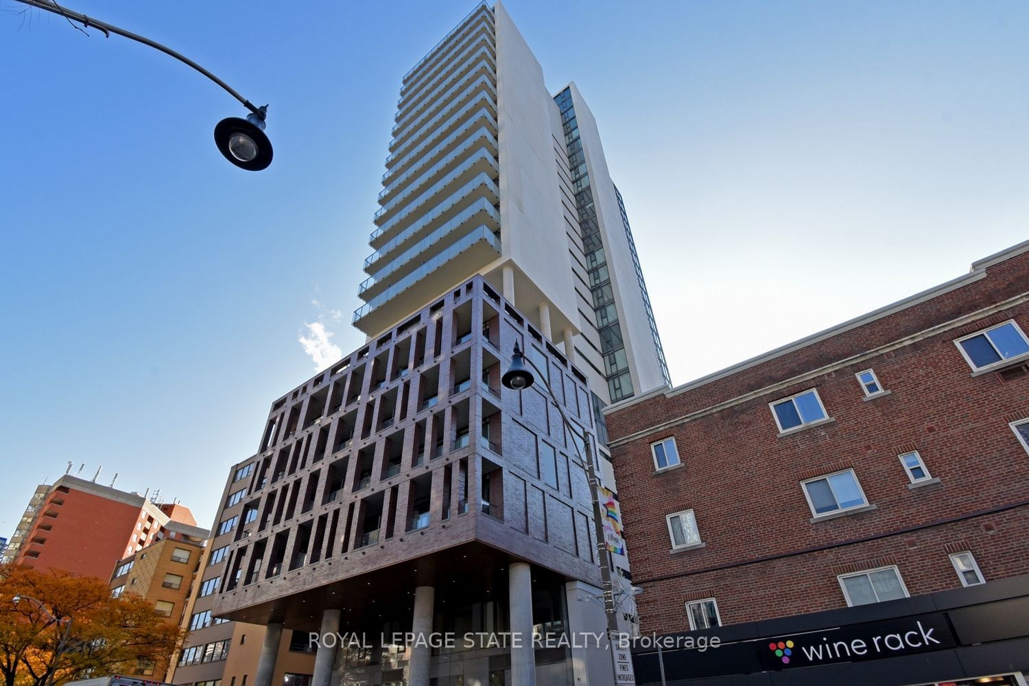 Condo for sale at 2305-81 Wellesley Street, Toronto, Church-Yonge Corridor, M4Y 0C5 - MLS: C11925738