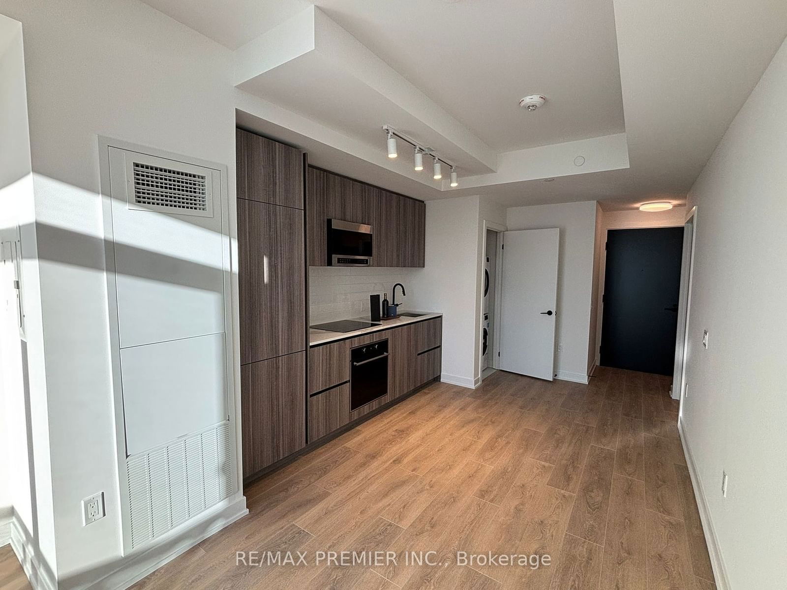 Condo for lease at 2903-127 Broadway Avenue, Toronto, Mount Pleasant West, M4P 1V4 - MLS: C11925830