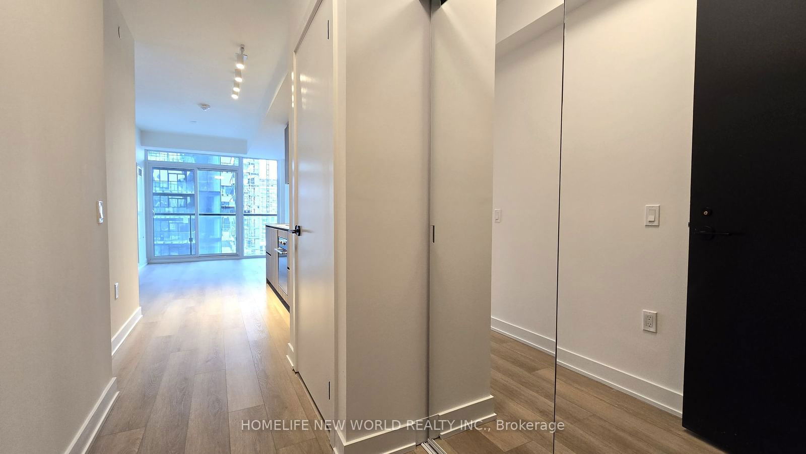 Condo for lease at 1604-117 Broadway Avenue, Toronto, Mount Pleasant West, M4P 1V3 - MLS: C11925865