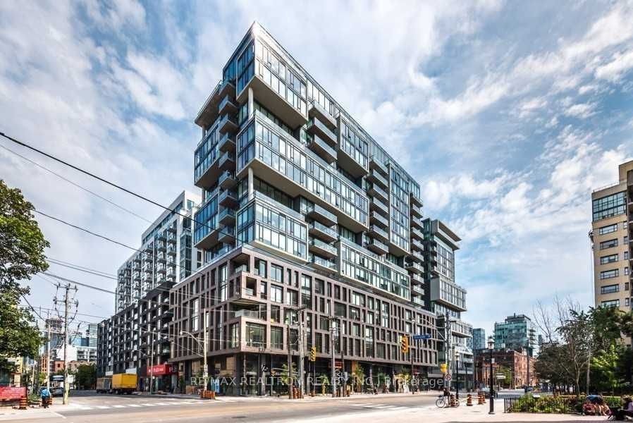 Condo for lease at 1010-111 Bathurst Street, Toronto, Waterfront Communities C1, M5V 2R1 - MLS: C11926017