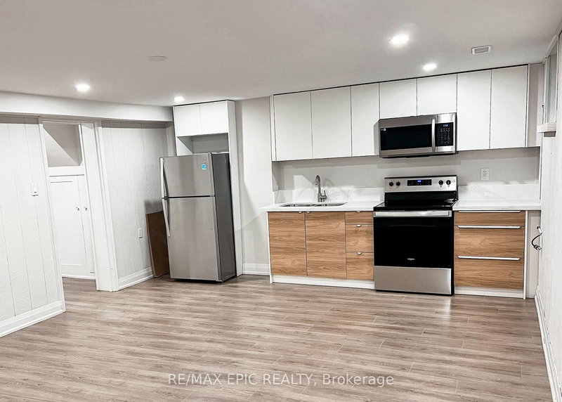 BSMT - 210 Mckee Ave, Toronto, M2N 4C8 | Image 2