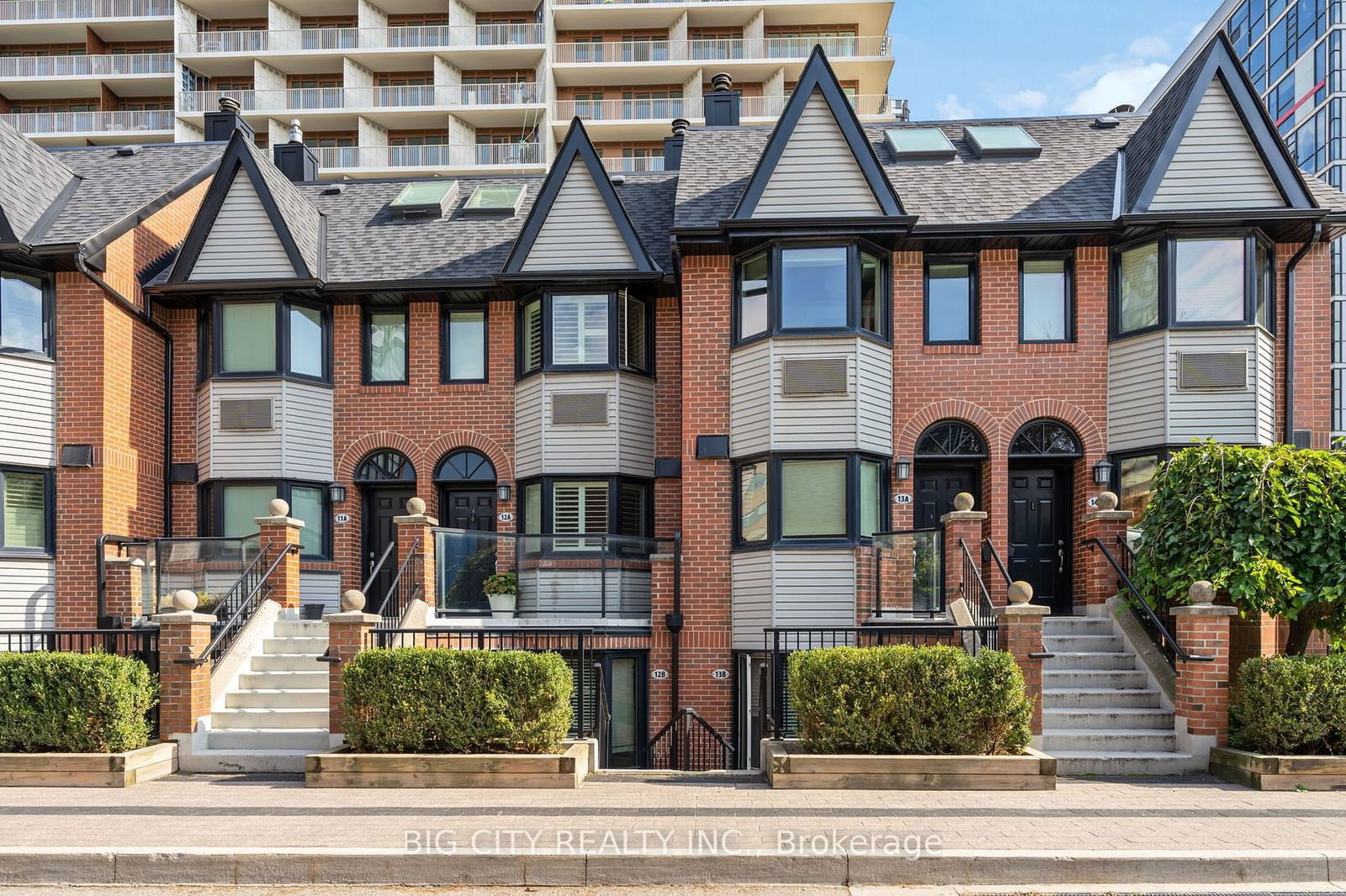 Townhouse for sale at 12B-570 Wellington Street, Toronto, Niagara, M5V 2X5 - MLS: C11926430