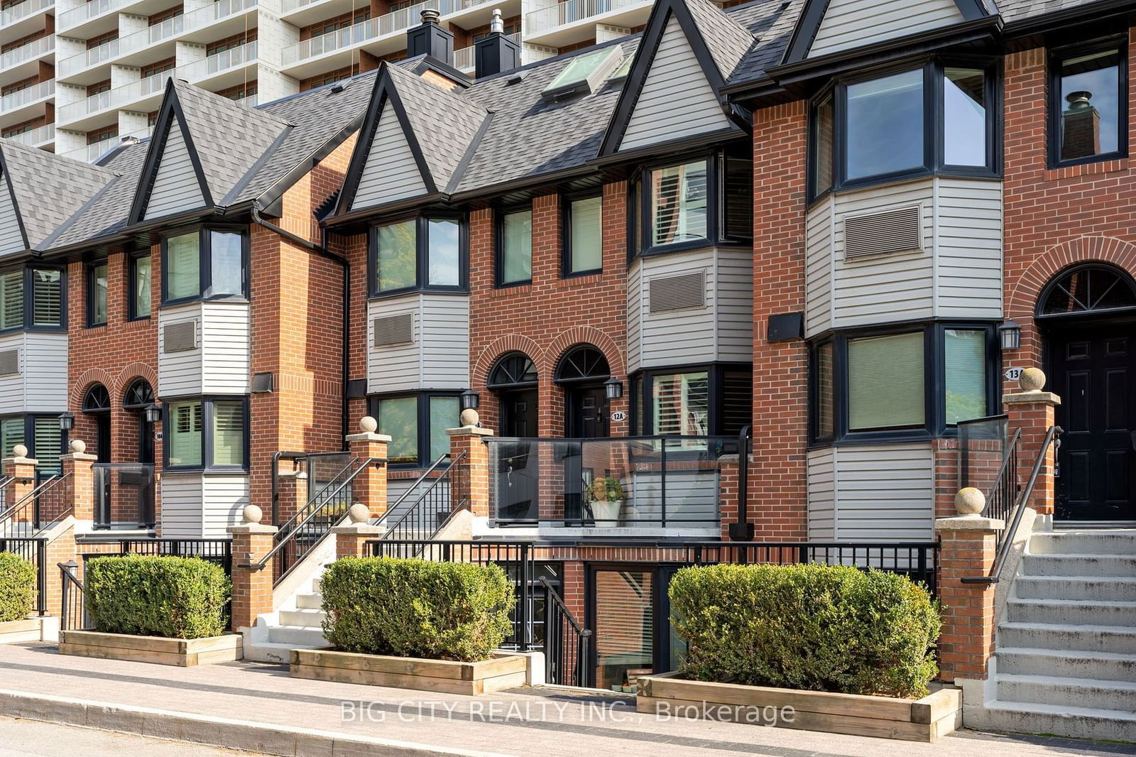 Townhouse for sale at 12B-570 Wellington Street, Toronto, Niagara, M5V 2X5 - MLS: C11926430