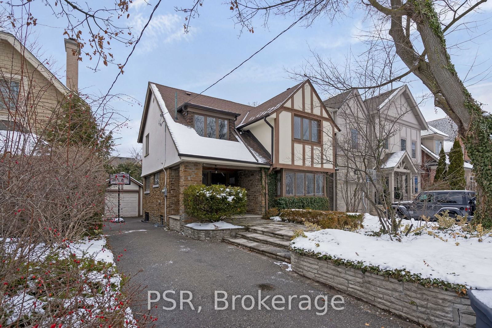 Detached House leased at 48 Colin Avenue, Toronto, Yonge-Eglinton, M5P 2B9 - MLS: C11926487