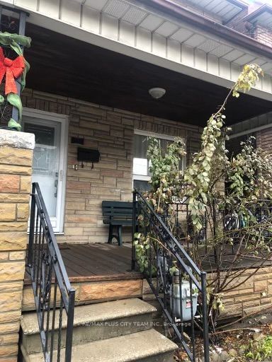 Semi-Detached House leased at 2nd Flr-580 Dufferin Street, Toronto, Little Portugal, M6K 2A9 - MLS: C11926700