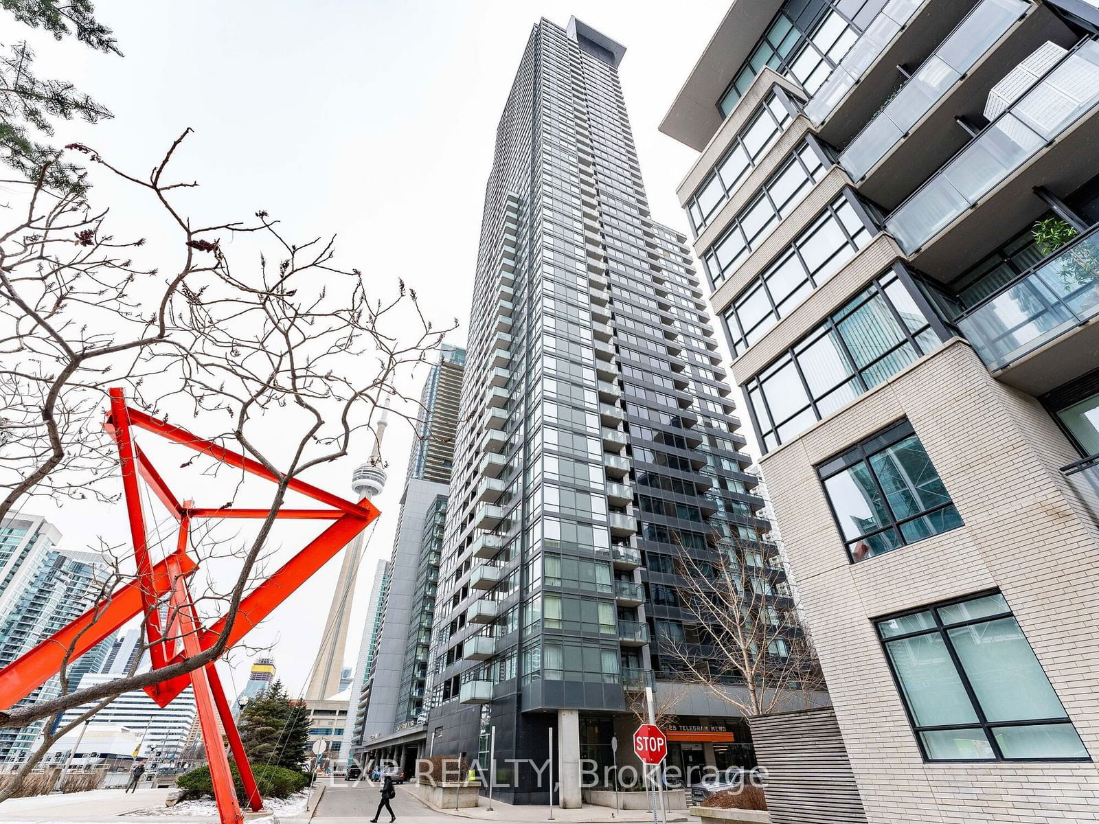 Condo for lease at 901-25 Telegram Mews, Toronto, Waterfront Communities C1, M5V 3Z1 - MLS: C11926869