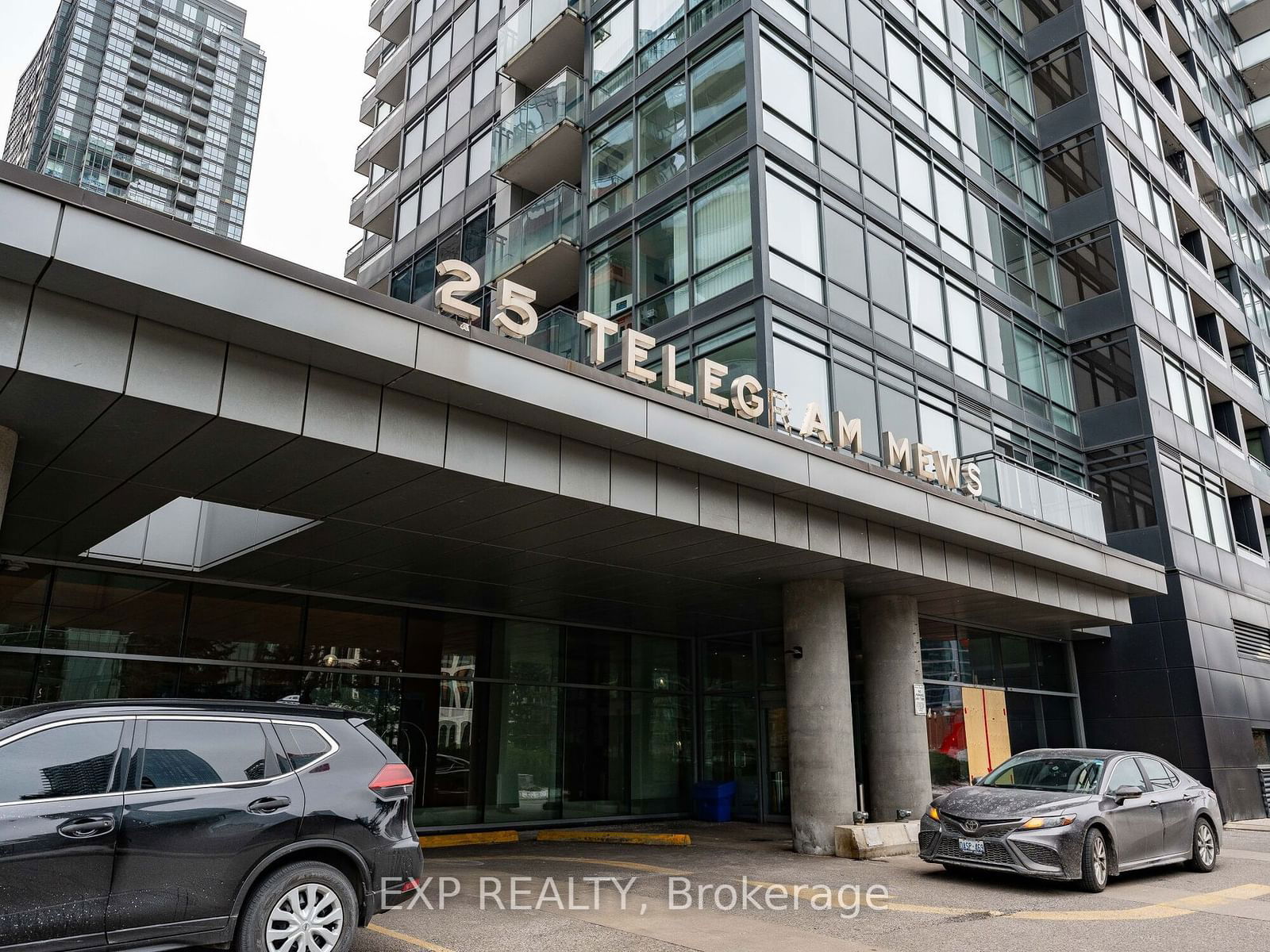 Condo for lease at 901-25 Telegram Mews, Toronto, Waterfront Communities C1, M5V 3Z1 - MLS: C11926869