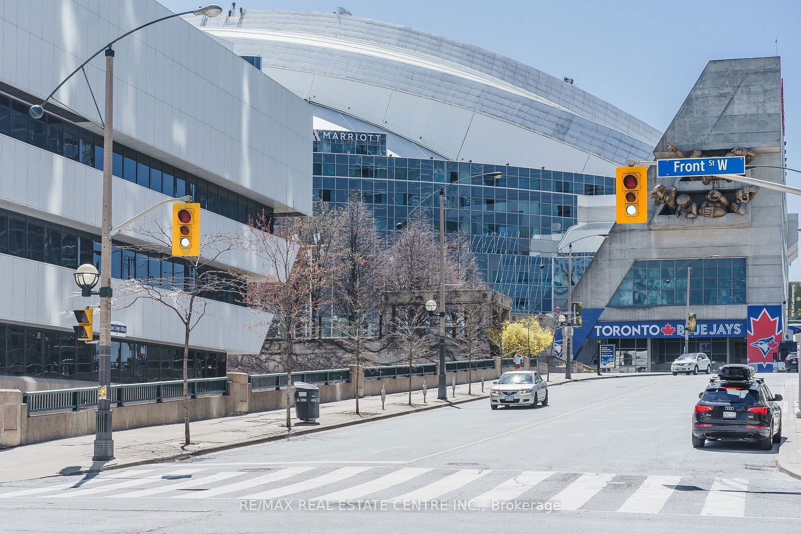 Condo for sale at 1019-20 Blue Jays Way, Toronto, Waterfront Communities C1, M5V 3W6 - MLS: C11926964