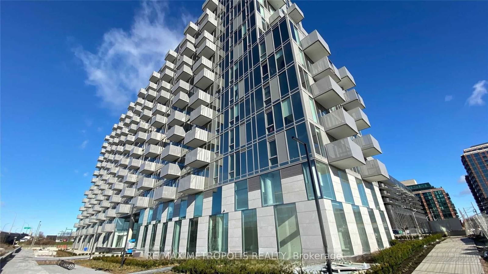 Condo for lease at 1402-38 MONTE KWINTER Court, Toronto, Clanton Park, M3H 0E2 - MLS: C11926992