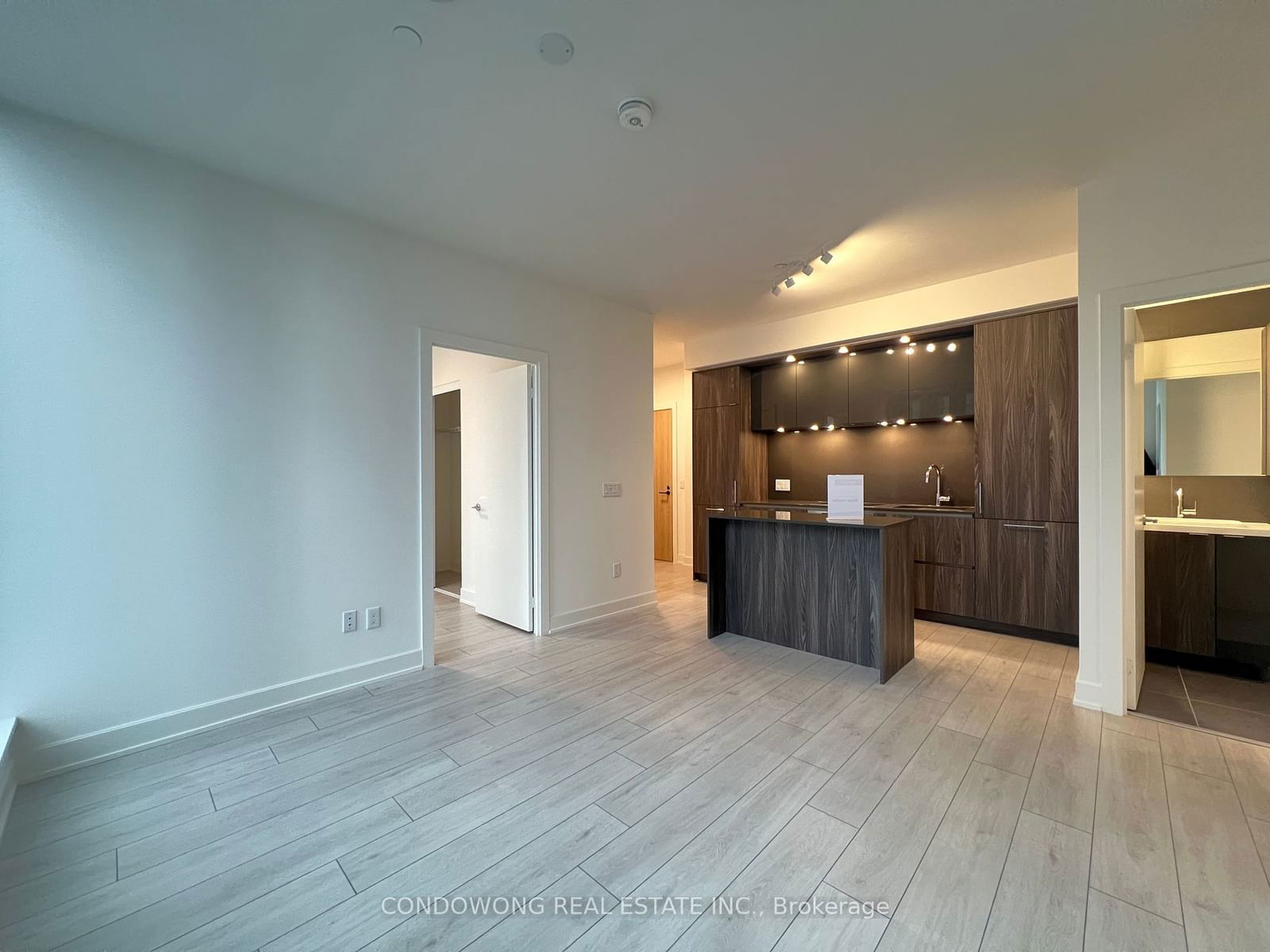 Condo for lease at 3513-35 Mercer Street, Toronto, Waterfront Communities C1, M5V 1H2 - MLS: C11926995