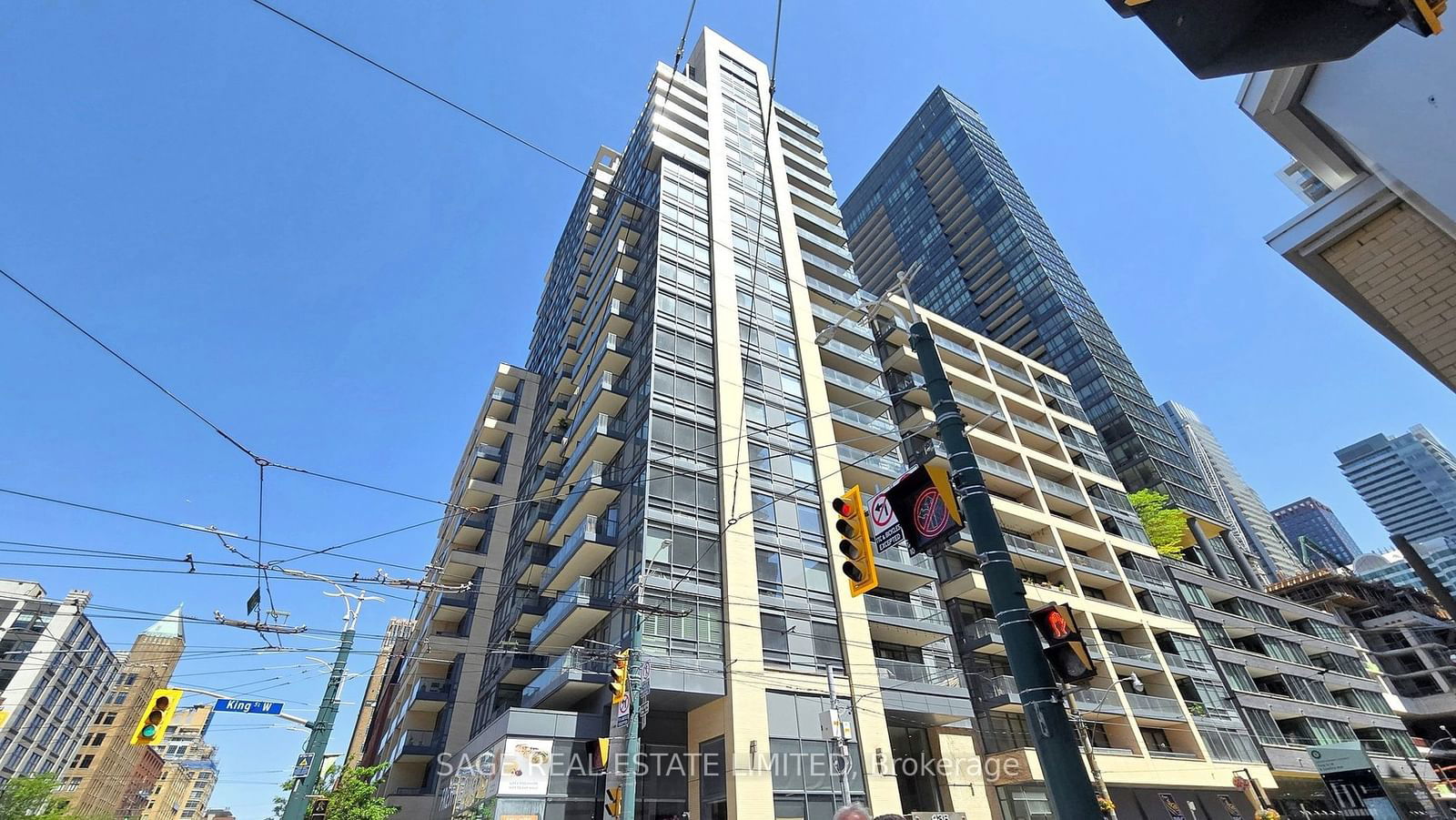 Condo for lease at 1406-438 King Street, Toronto, Waterfront Communities C1, M5V 3T9 - MLS: C11927039