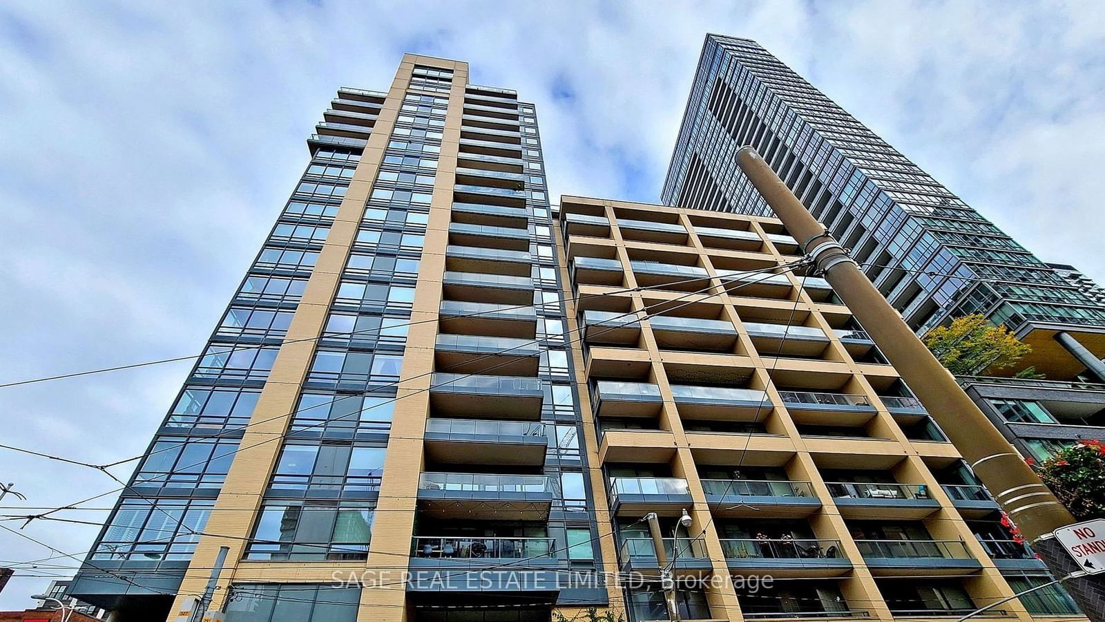 Condo for lease at 1406-438 King Street, Toronto, Waterfront Communities C1, M5V 3T9 - MLS: C11927039