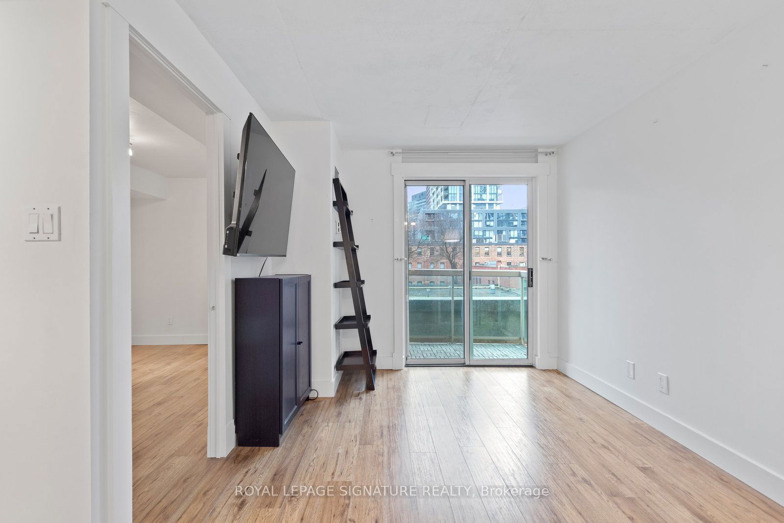 Condo leased at 316-323 Richmond Street, Toronto, Moss Park, M5A 4R3 - MLS: C11928044