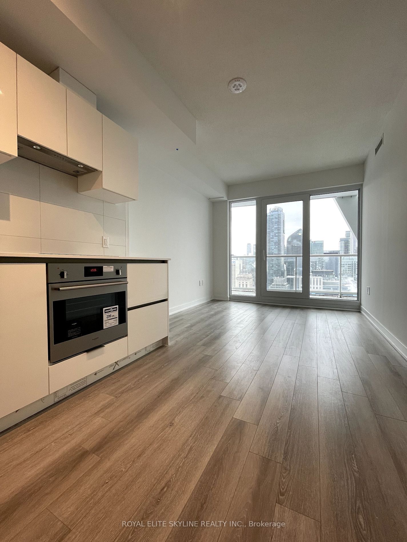 Condo for lease at 2815-230 Simcoe Street, Toronto, University, M5T 0G7 - MLS: C11928248