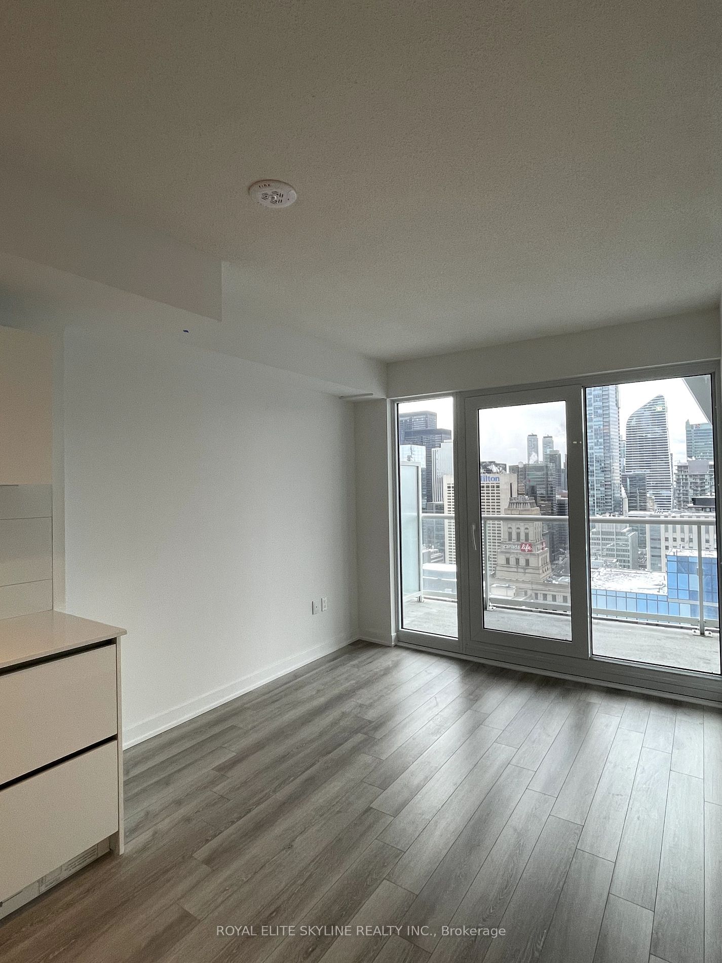 Condo for lease at 2815-230 Simcoe Street, Toronto, University, M5T 0G7 - MLS: C11928248