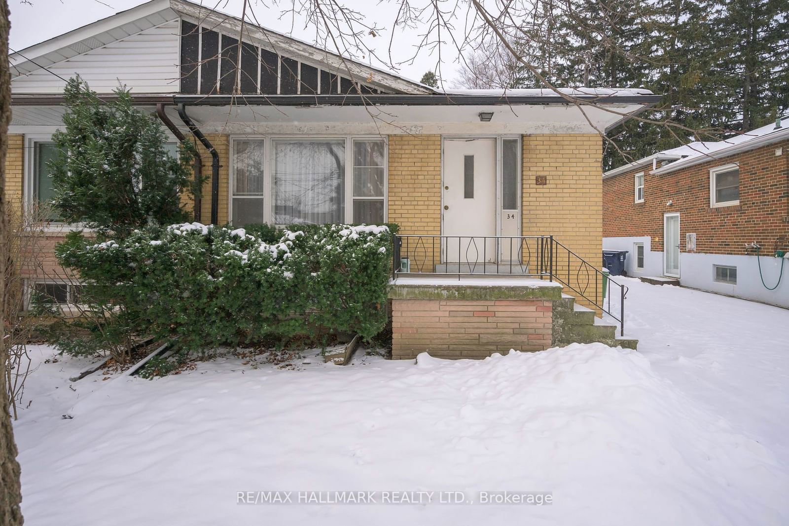 Semi-Detached House for sale at 34 Linelle Street, Toronto, Lansing-Westgate, M2N 2J3 - MLS: C11928449