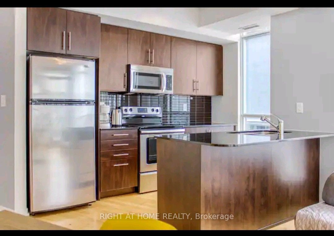 Condo for sale at 2908-65 Bremner Boulevard, Toronto, Waterfront Communities C1, M5J 0A7 - MLS: C11928597