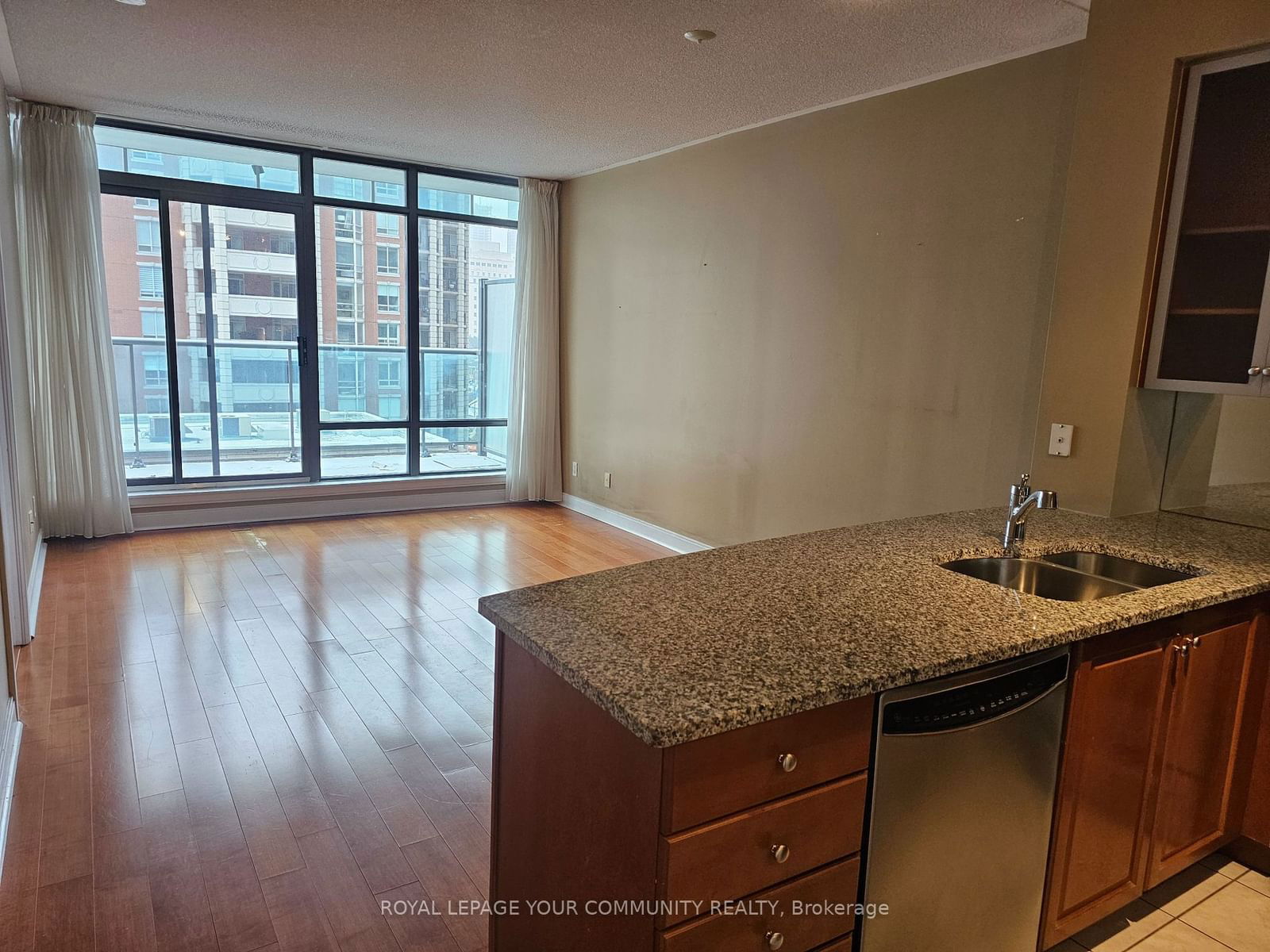 Condo for lease at 613-18 Yorkville Avenue, Toronto, Annex, M4W 1L4 - MLS: C11928699